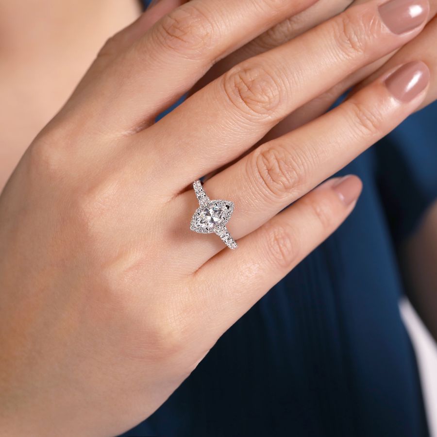 Halo marquise diamond settings hotsell