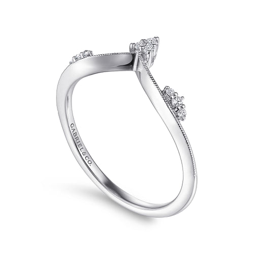 Diamond Cluster Milgrain Chevron Ring in White Gold, 0.07 cttw