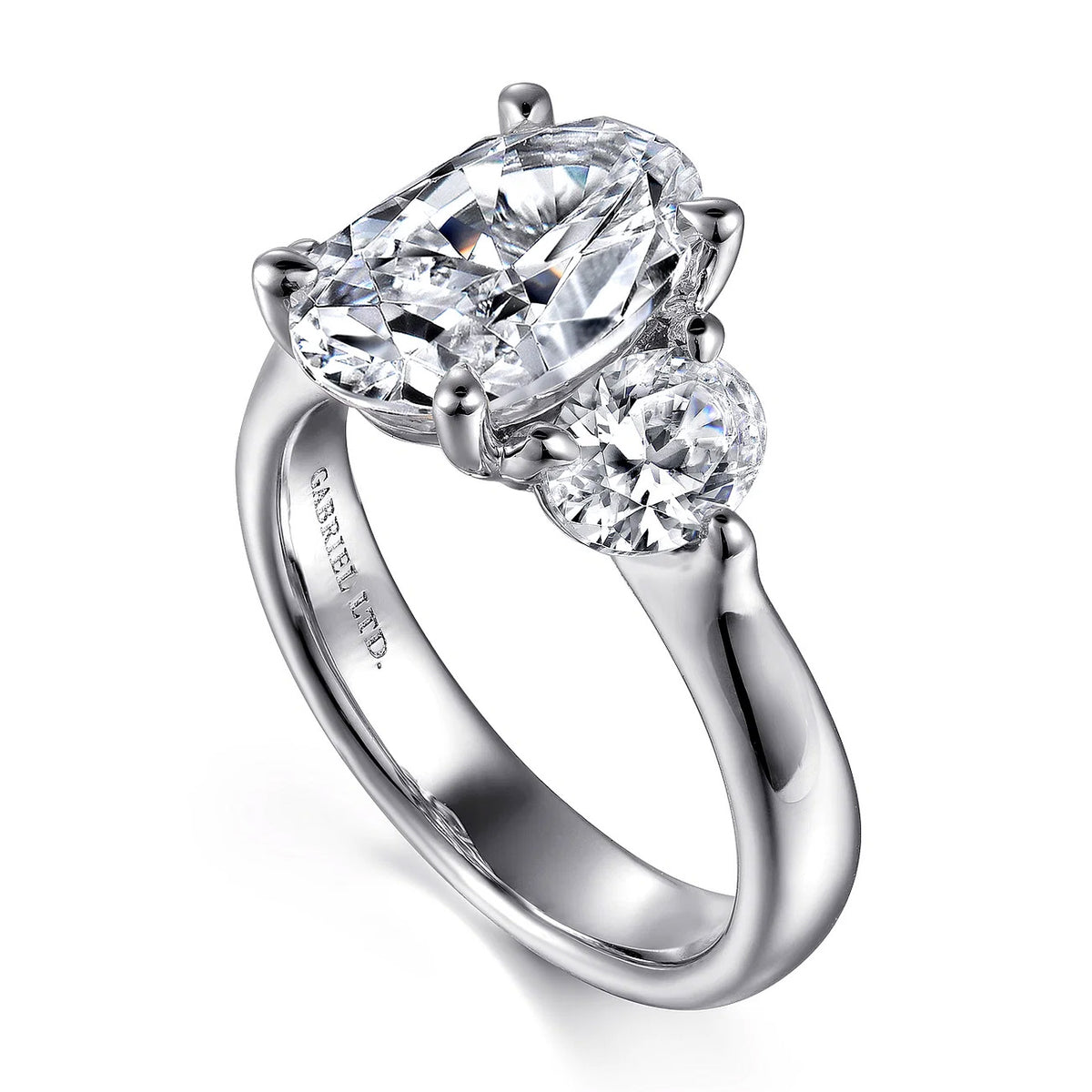 Laynie Oval 3-Stone Diamond Engagement Ring Setting in 18k Gold
