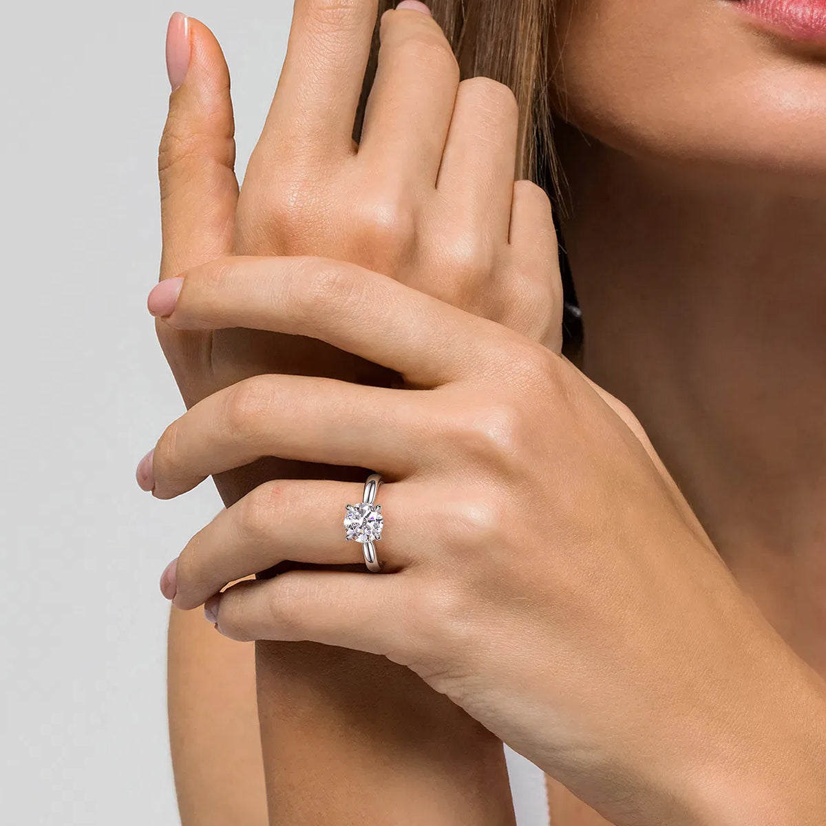 Evelina Classic Solitaire 4-Prong Engagement Ring Setting